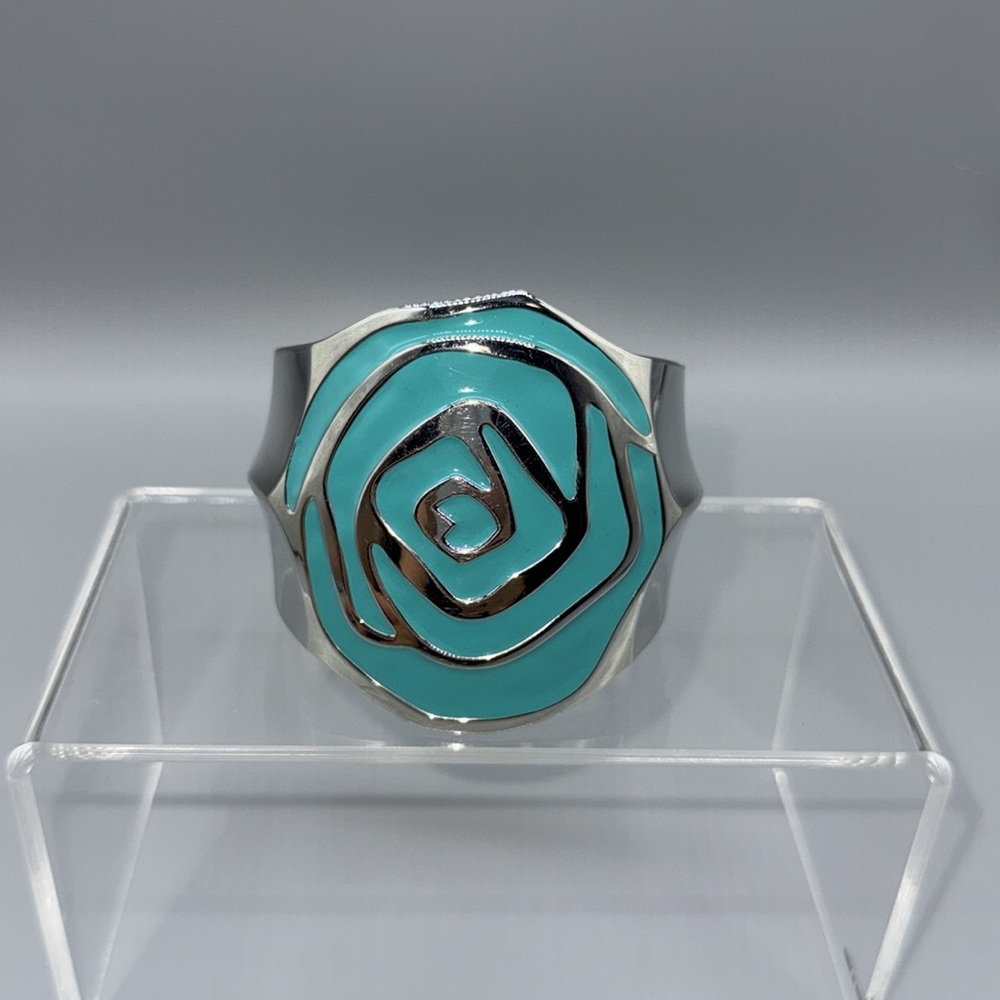 Statement Rose Bangle ❣️ - Picture 2 of 5